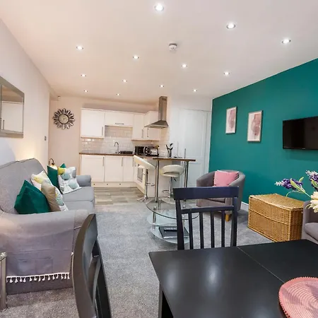 Apartment 1 The Keyes- Stylish & Spacious Apartment With Free Parking York Exterior photo