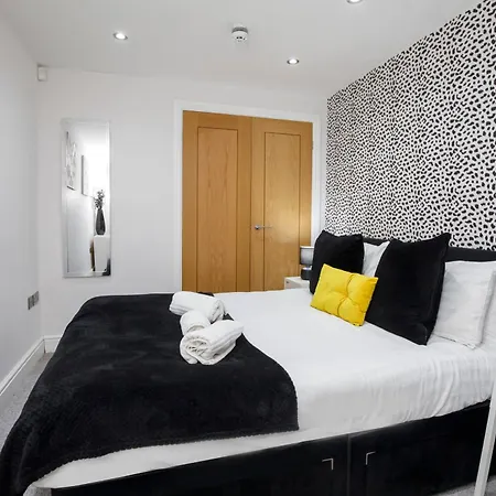 Apartment 1 The Keyes- Stylish & Spacious Apartment With Free Parking York Exterior photo