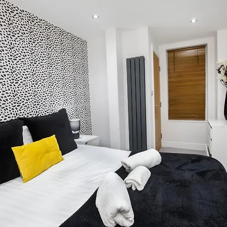 Apartment 1 The Keyes- Stylish & Spacious Apartment With Free Parking York Exterior photo